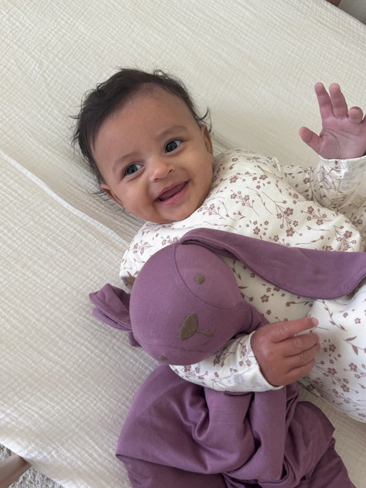 Gunamuna Lovey Bunny