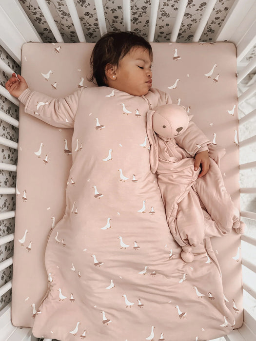 Gunamuna Tutu Goose Crib Sheet Pink