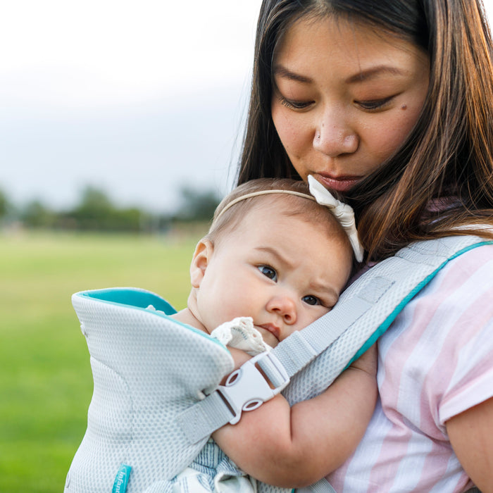 Infantino Flip 4-in-1 Light & Airy Convertible Carrier