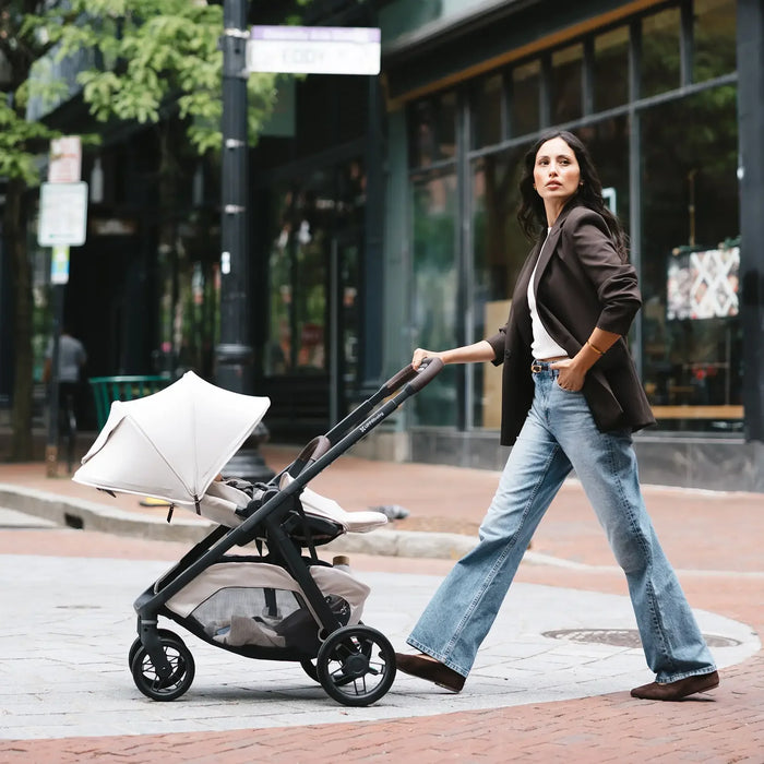 UPPAbaby  Kona Stroller -  Rowan - Graphite