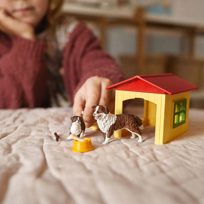 Schleich Friendly Dog House