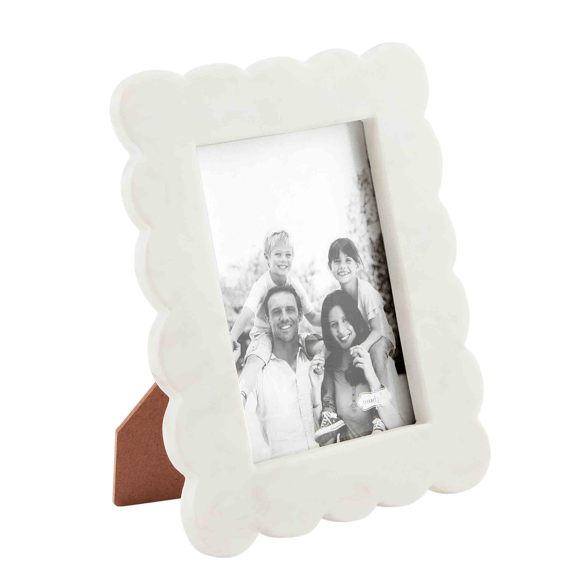 Mud Pie Scalloped Marble Frame 5x7