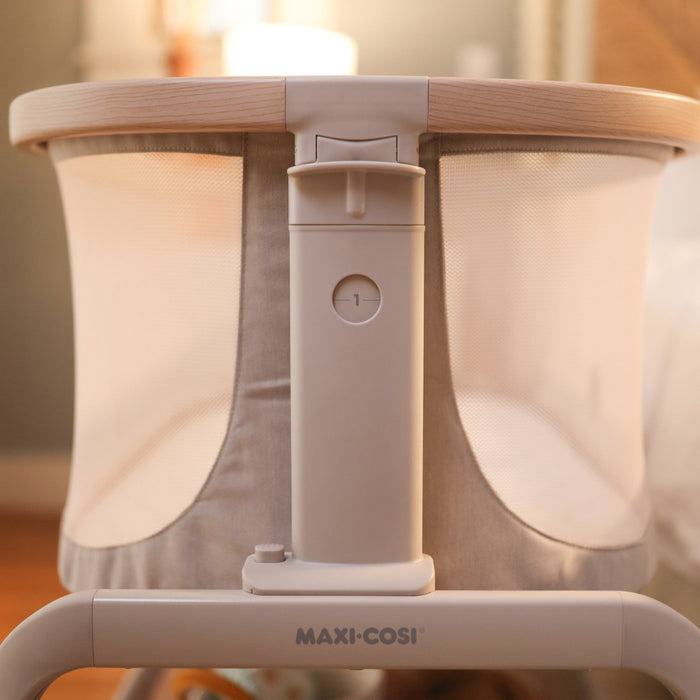 Maxi-Cosi Iora Bedside Bassinet