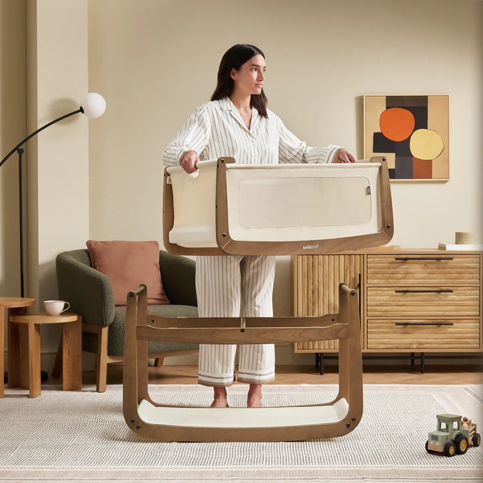 Snuz Pod Bedside Bassinet - Walnut