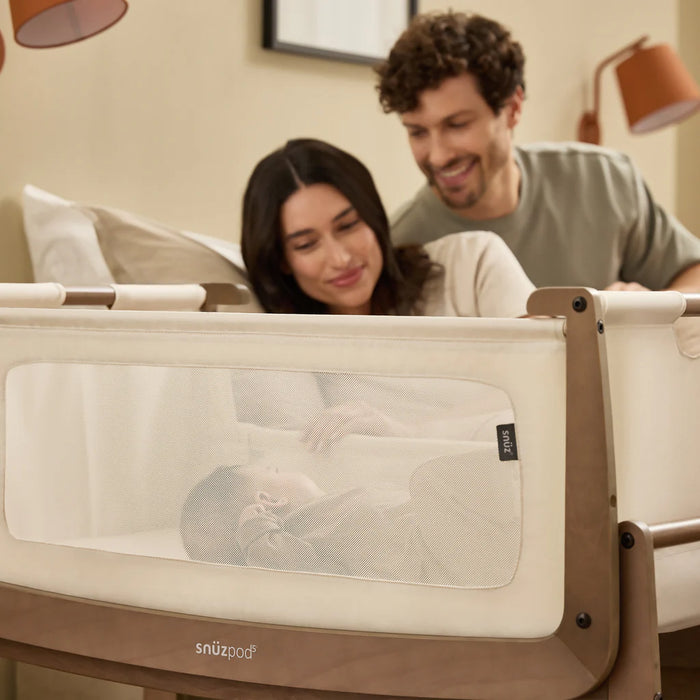 Snuz Pod Bedside Bassinet - Walnut