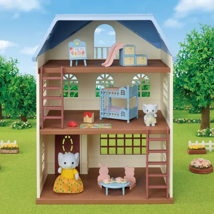 Calico Critters  Sky Blue Terrace Gift Set