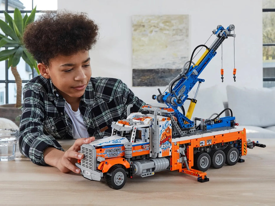 Lego Technic Heavy Duty Tow Truck
