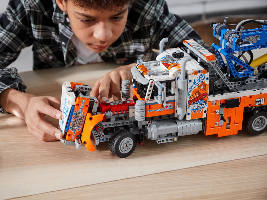 Lego Technic Heavy Duty Tow Truck