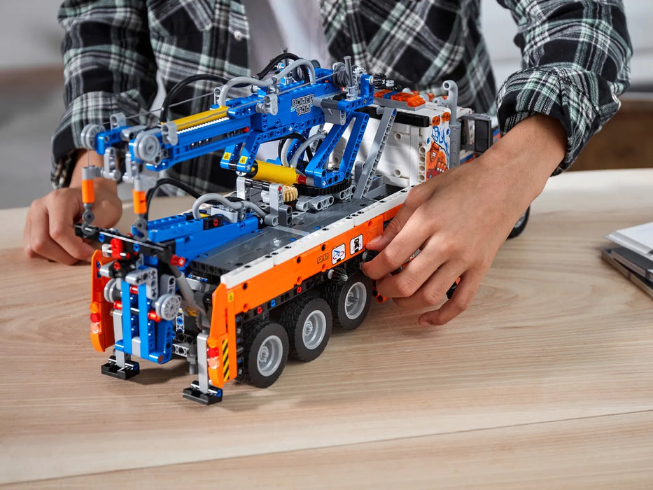 Lego Technic Heavy Duty Tow Truck