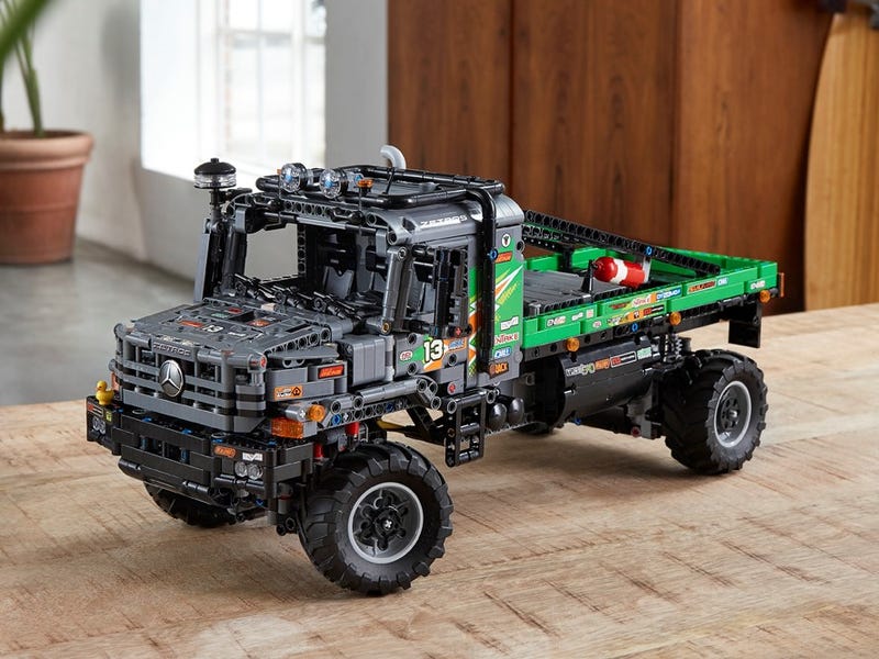 Lego Technic 4x4 Mercedes-Benz Zetros Trial Truck