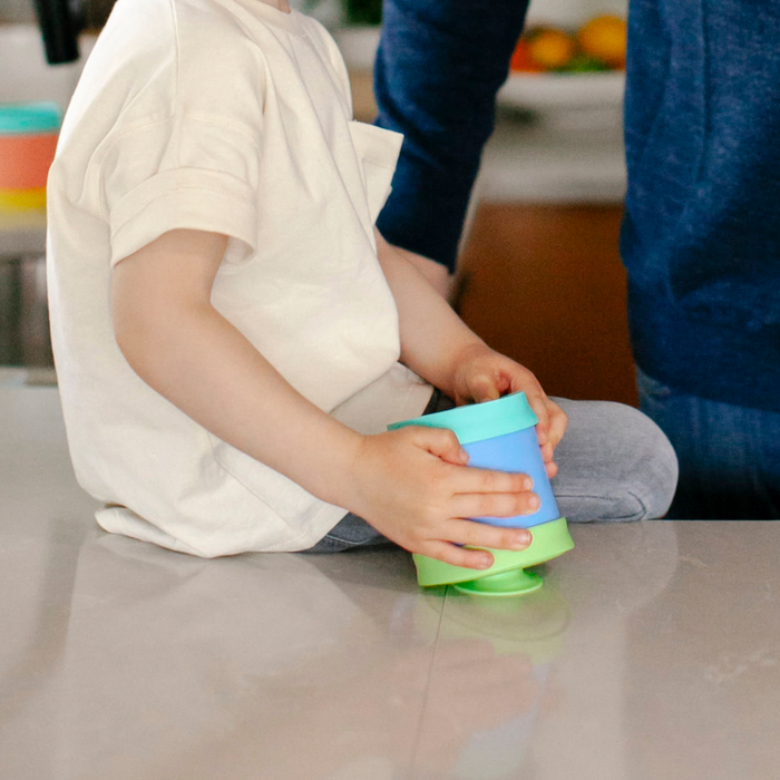 https://www.cullensbabyland.us/cdn/shop/products/suction_snack_cup_morepeas_1200x_6981cdc0-d35c-4dc0-82b0-f438860d00c6_700x700.png?v=1653750517